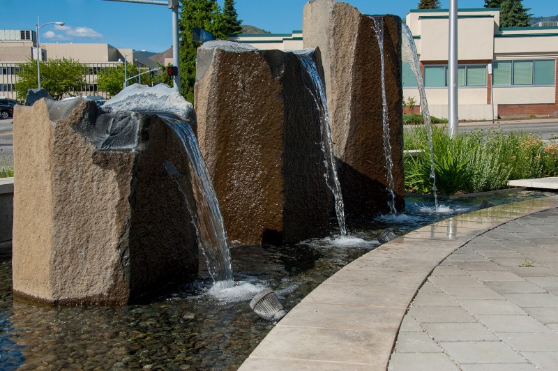 Basalt column water Feature Wenatchee, WA